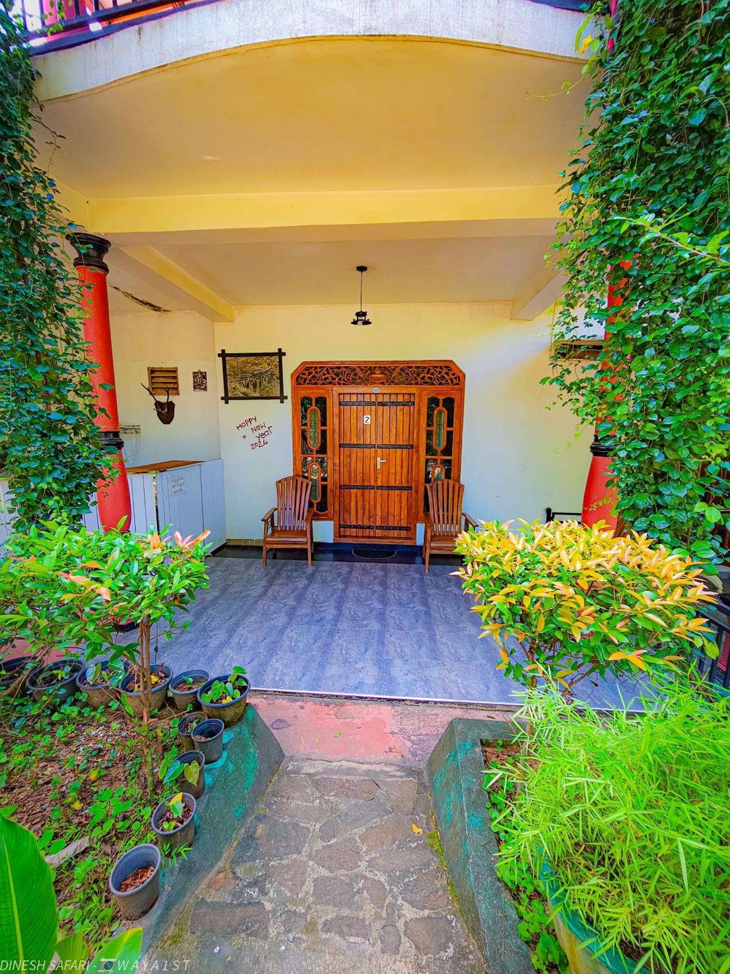 Dinesh Safari Homestay Udawalawe Ngoại thất bức ảnh