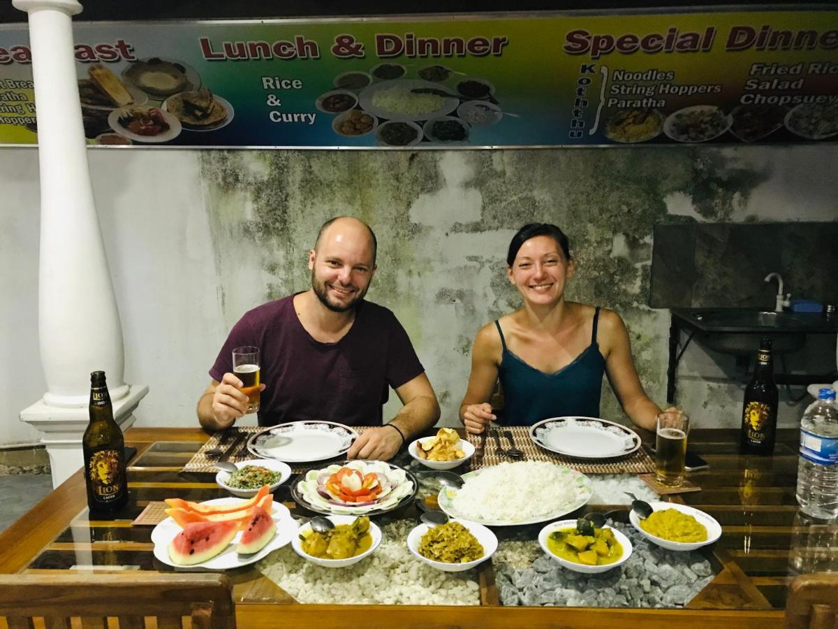 Dinesh Safari Homestay Udawalawe Ngoại thất bức ảnh